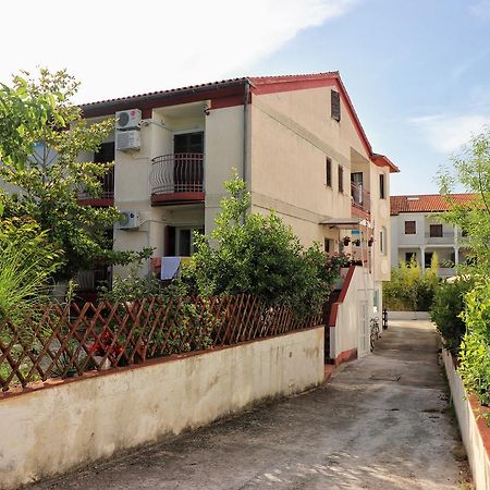 Apartments Amalia Ровінь Екстер'єр фото