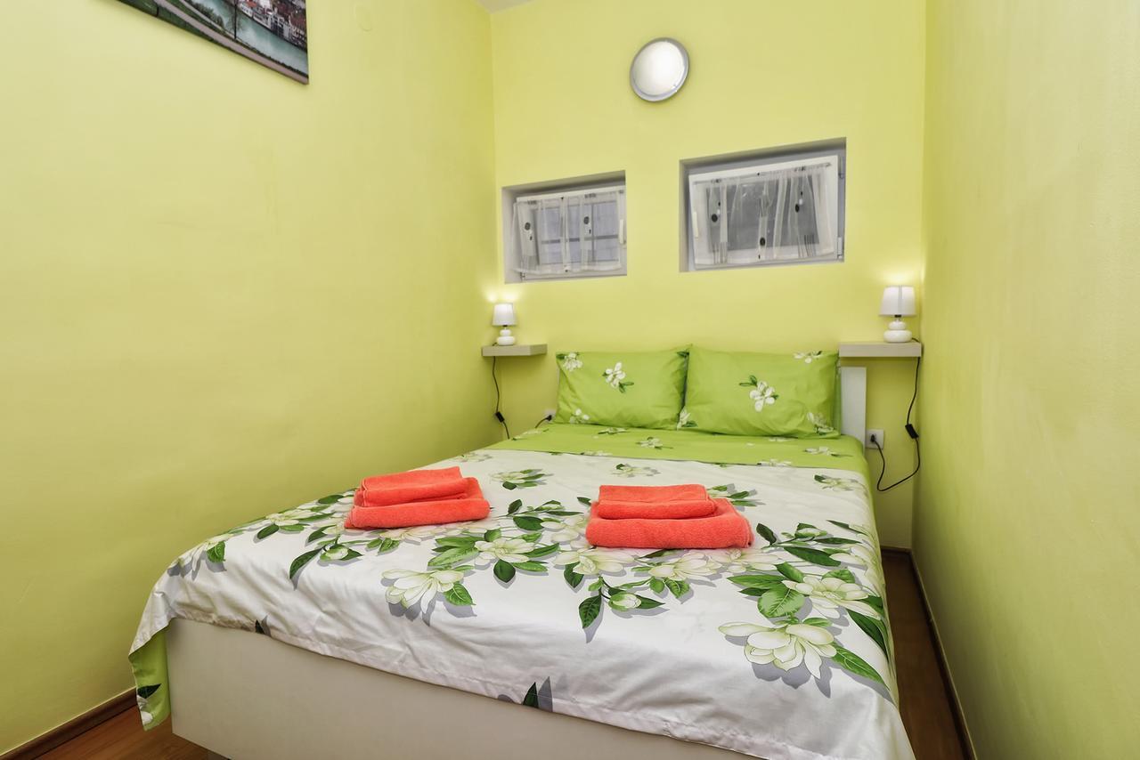 Apartments Amalia Ровінь Екстер'єр фото