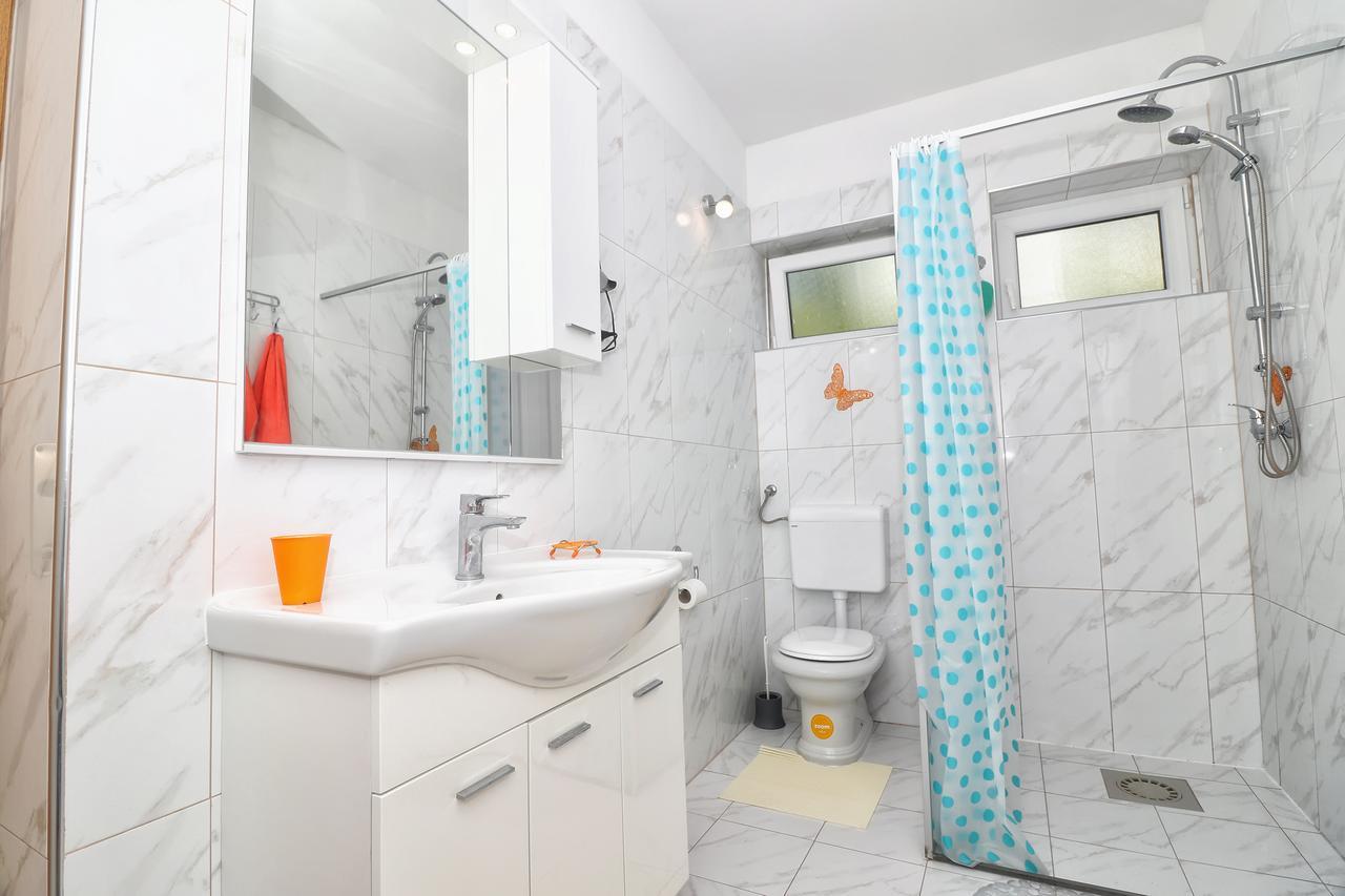 Apartments Amalia Ровінь Екстер'єр фото