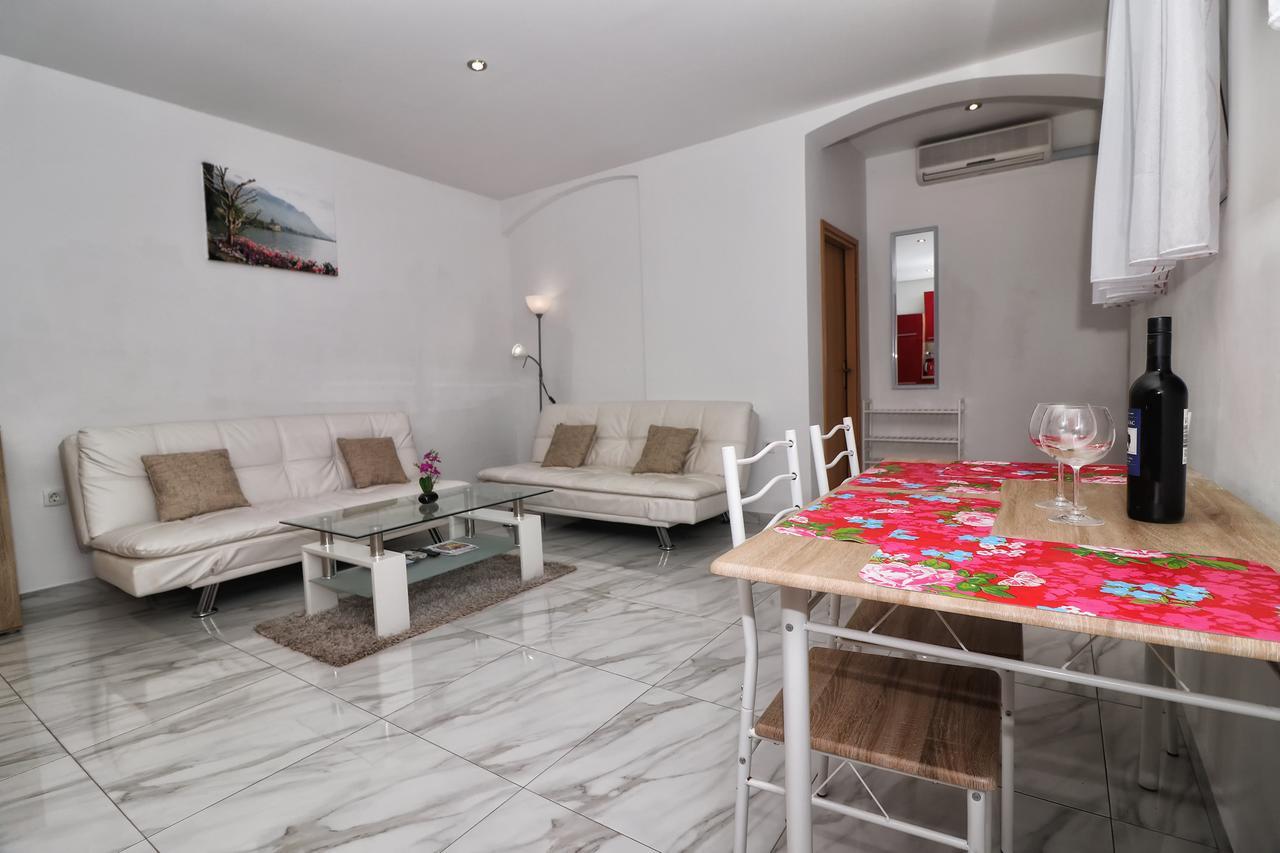 Apartments Amalia Ровінь Екстер'єр фото