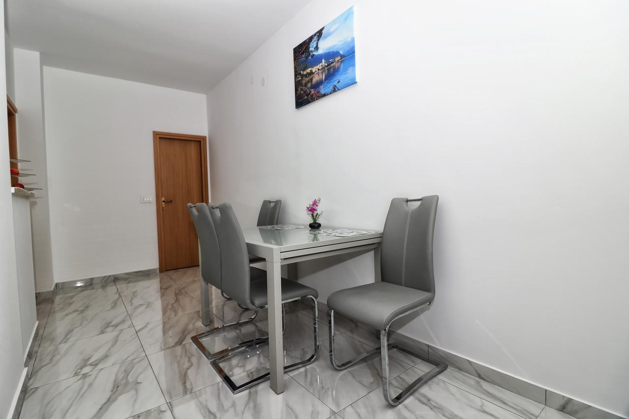 Apartments Amalia Ровінь Екстер'єр фото