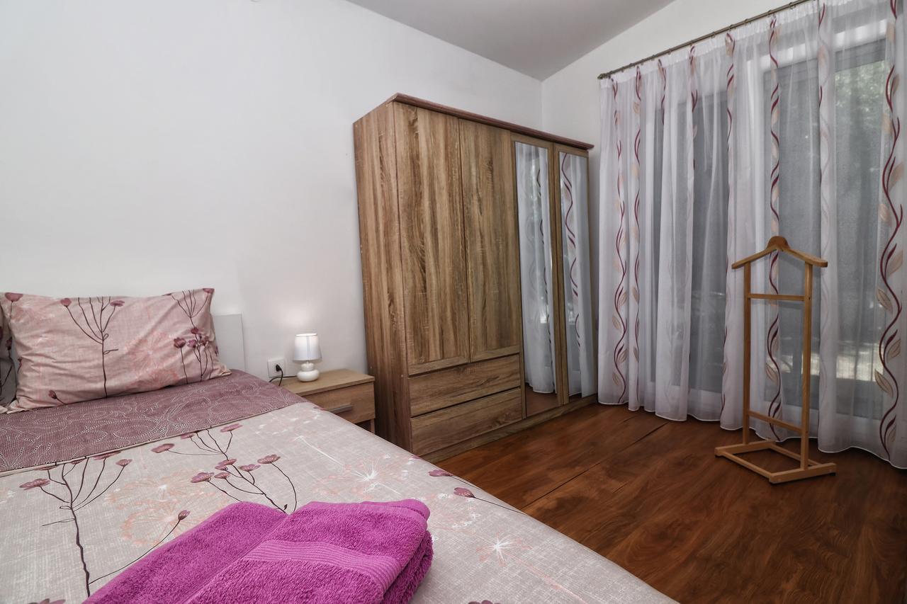 Apartments Amalia Ровінь Екстер'єр фото