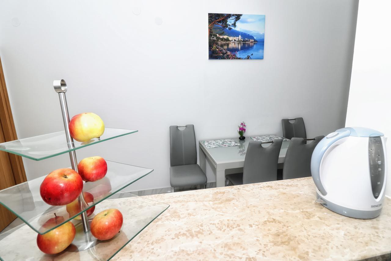 Apartments Amalia Ровінь Екстер'єр фото