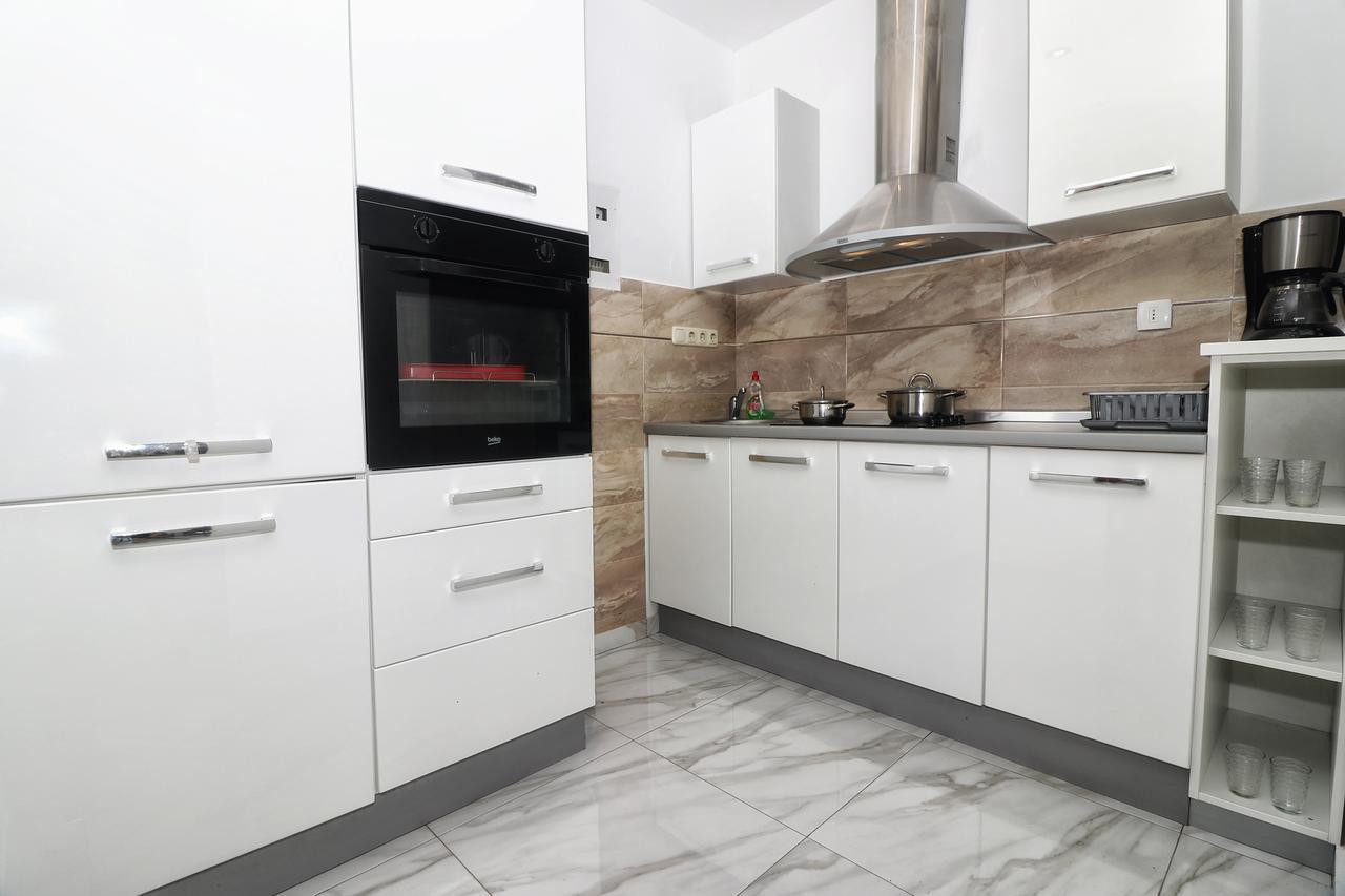 Apartments Amalia Ровінь Екстер'єр фото
