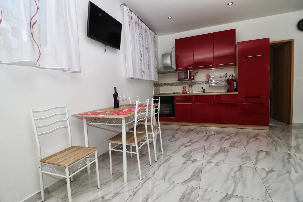 Apartments Amalia Ровінь Екстер'єр фото